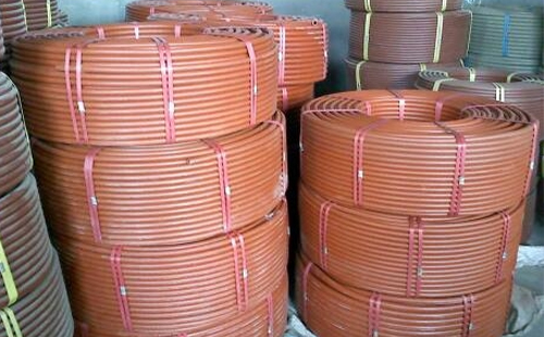 提升工程安全：聚乙烯(RPE)阻燃麦盖提穿线管在现代建筑中的应用